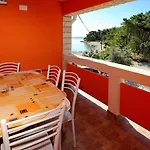 In With Sea View, Balcony, Air Conditioning, Wi-fi *