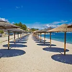 In With Sea View, Balcony, Air Conditioning, Wi-fi Apartman Vir