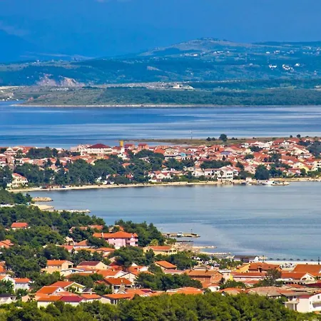 شقة In With Sea View, Balcony, Air Conditioning, Wi-fi فير