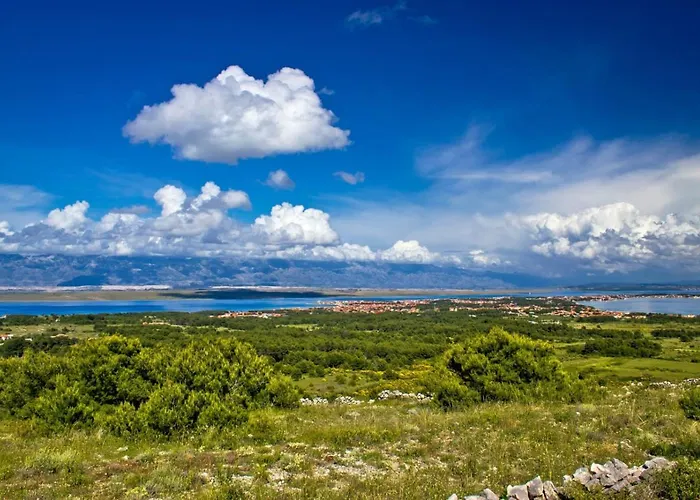 Apartment In With Sea View, Balcony, Air Conditioning, Wi-fi *