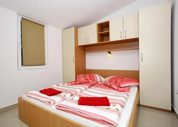 In With Sea View, Balcony, Air Conditioning, Wi-fi Apartman *