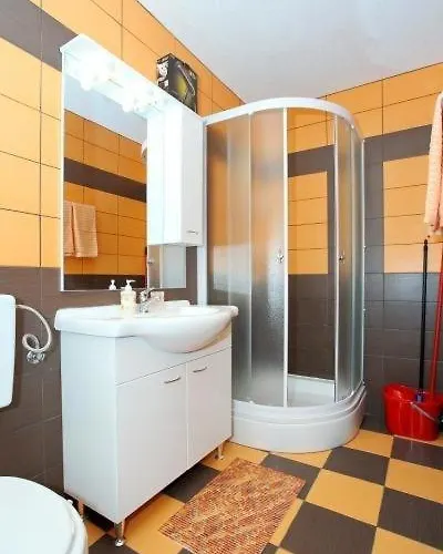 In With Sea View, Balcony, Air Conditioning, Wi-fi Apartman